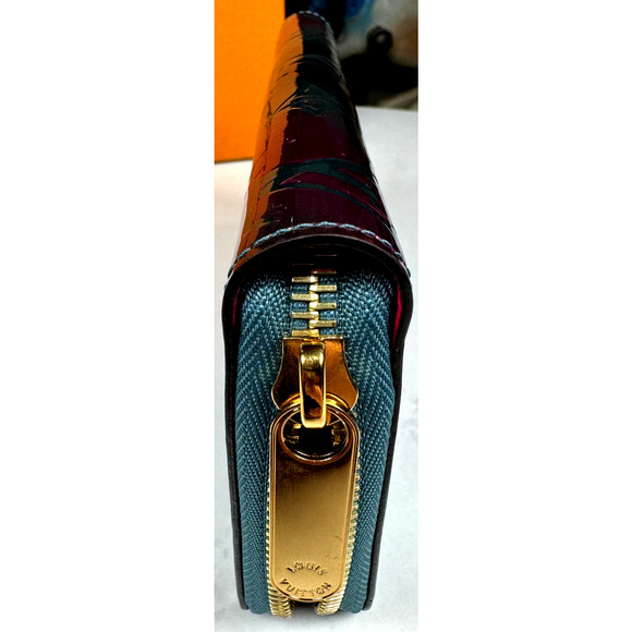 Collector piece 2020 LV limited Valentines Monogram Wallet full inclusion - Picture 10 of 12